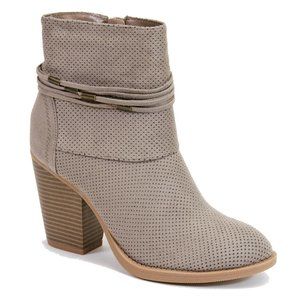 Clay Ankle Booties Chunky Heel Round Toe Boots New